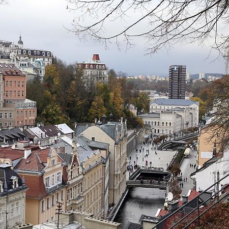 Apartman Moravska 188 Apartment Karlovy Vary Luaran gambar